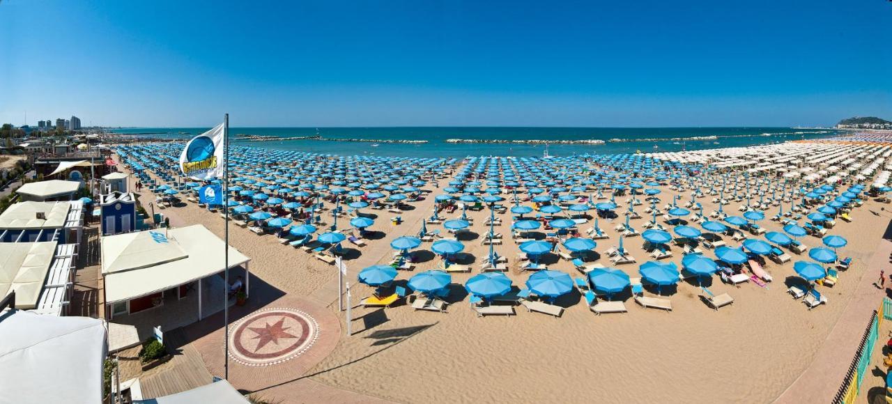 Hotel Panorama Cattolica Extérieur photo